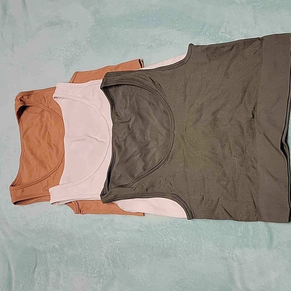 Crop top lot